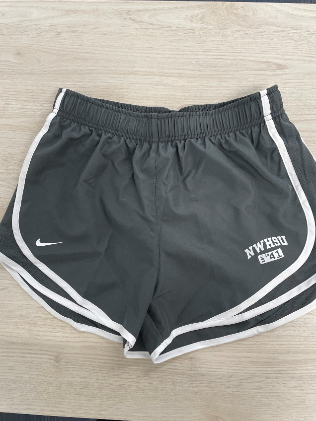 OUKS Nike Women's Shorts Tempo